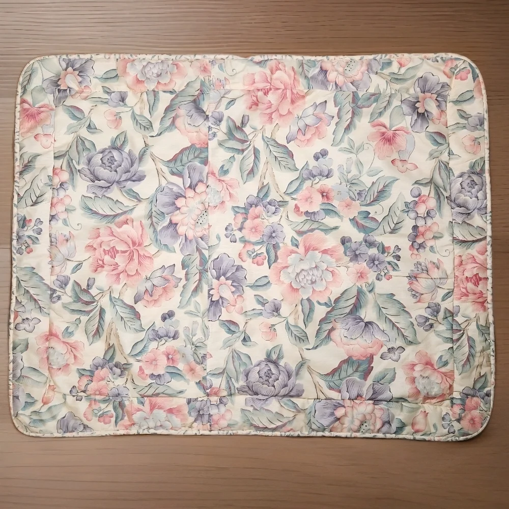 NWOT VTG Laura Ashley Standard Shams Pair | Structured Cottage Floral